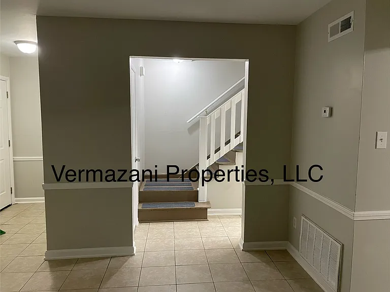 735 N Houston Rd — Photo 9