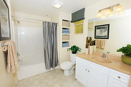 9423 N Reseda Blvd — Photo 20