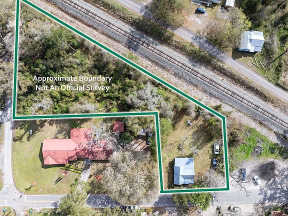 5th image of 16851 Mill St