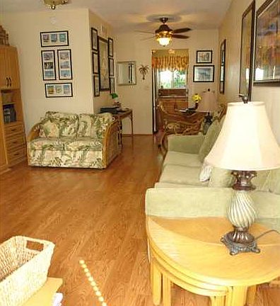 4th image of 401 Collins Ave APT 24