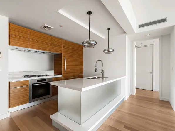 150 N 5th St APT 2C, Brooklyn, NY 11211