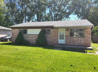 15795 Kerstyn St, Taylor, MI 48180