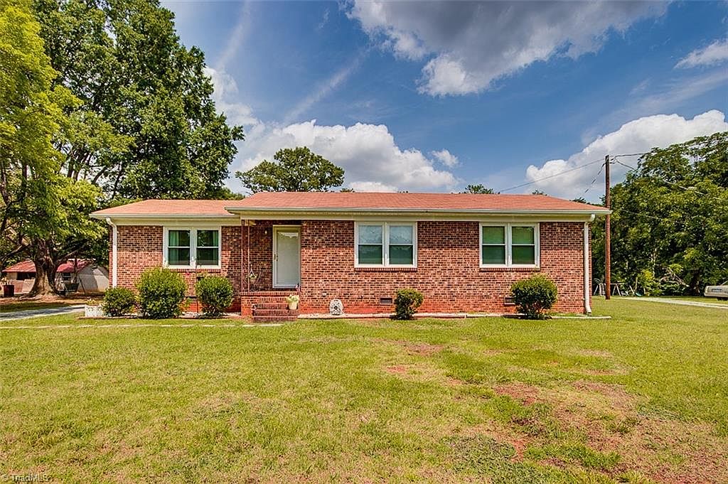 3816 Yanceyville St, Greensboro, NC 27405 | Zillow