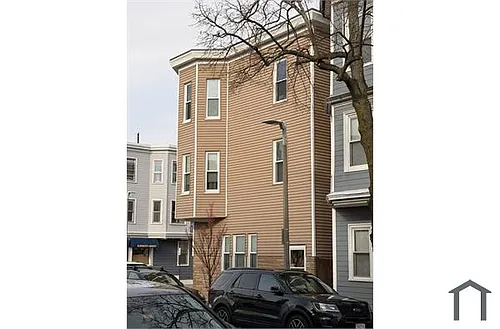 192 Marion St Photo 1