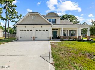 941 Needlerush Rd, Sneads Ferry, NC 28460