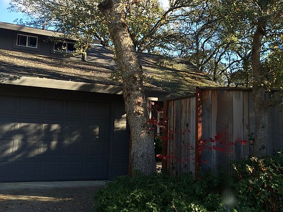 3rd image of 3115 Latham Ln