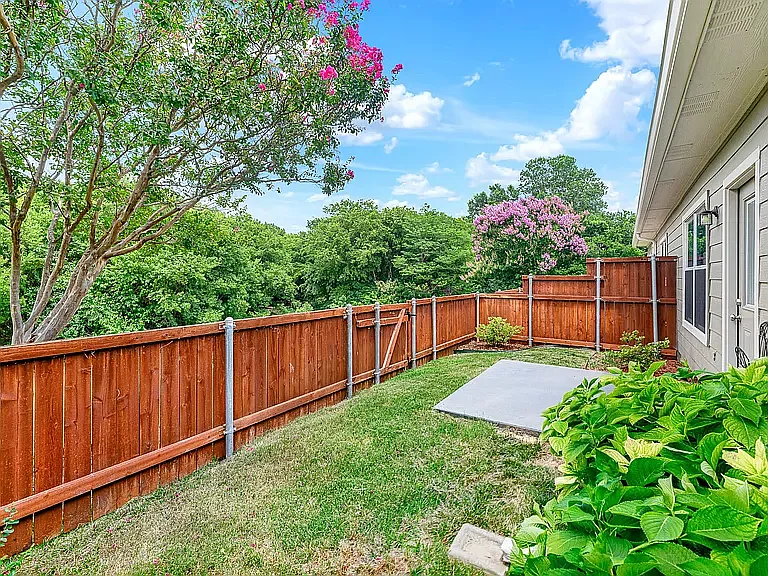 3105 Judge Holland Ln — Photo 4