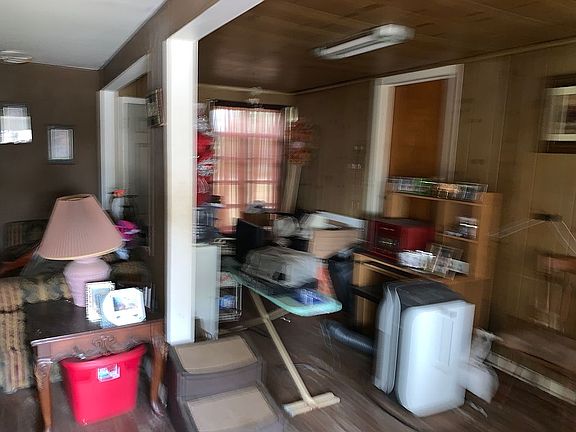2nd image of 1608 Hunt Ave