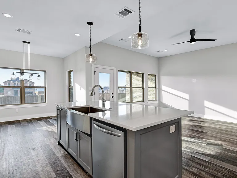 1808 Aleia Cv — Photo 11