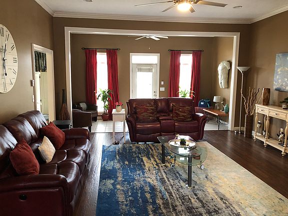 Living and reading room