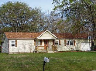 1811 N Washington St, Nevada, MO 64772