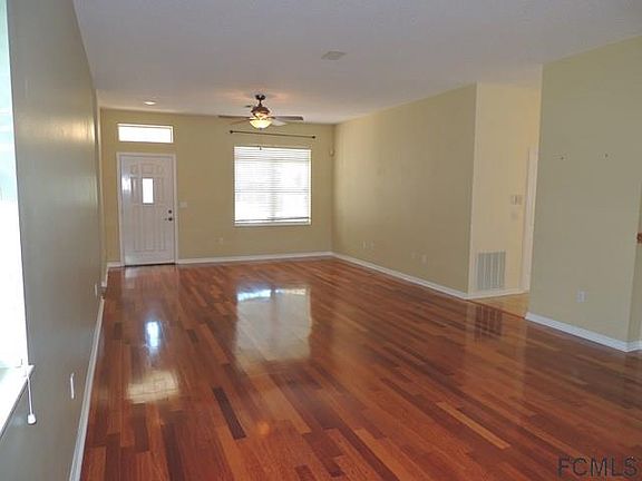5th image of 25 Montauk Ln