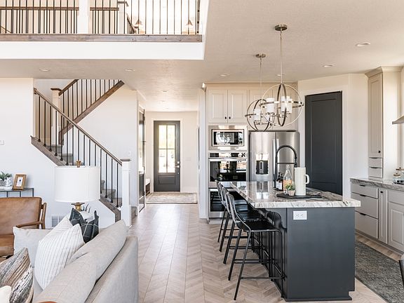 3rd image of 326 E Luna Cir #7