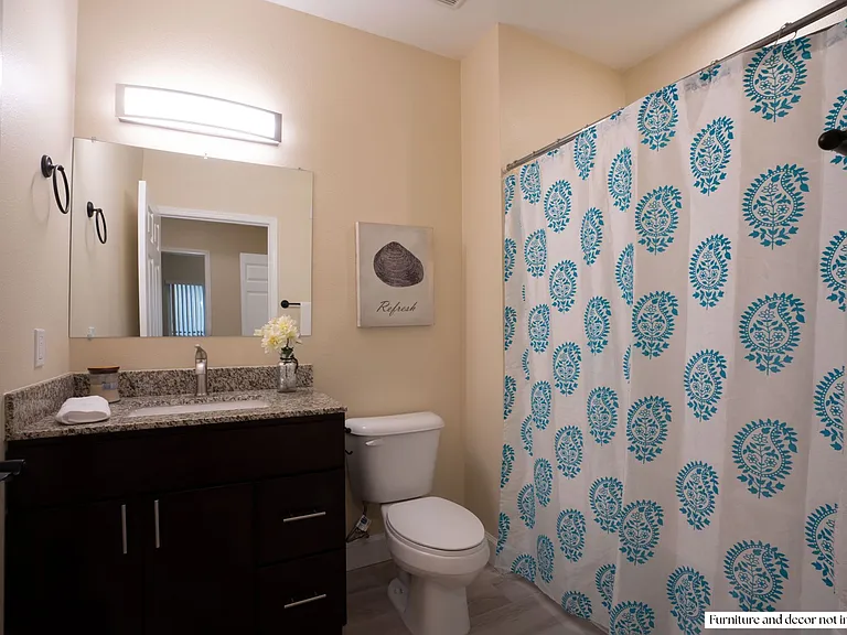 Pacific Heights Apartments — Photo 21