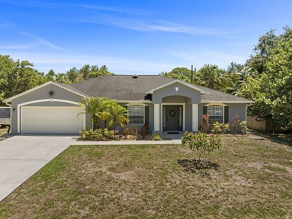 5th image of 1038 SW Placetas Ave