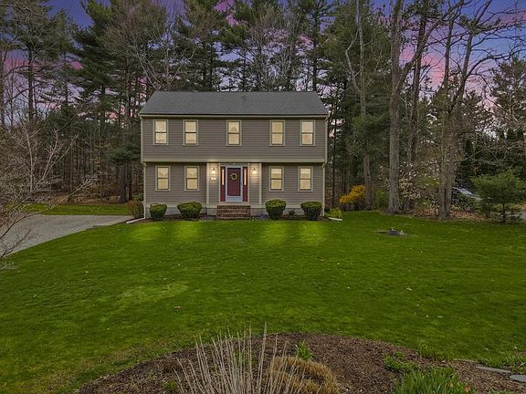2nd image of 96 Cranberry Dr