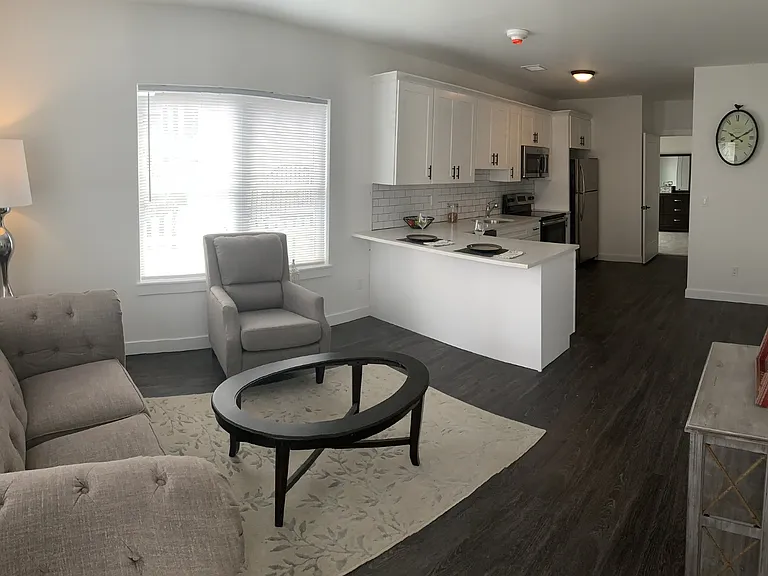 64 Park Ave #2C — Photo 2