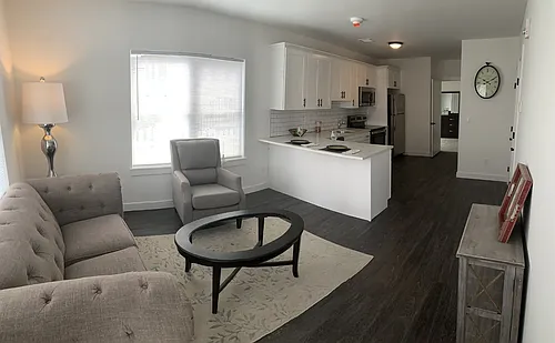 64 Park Ave Photo 1