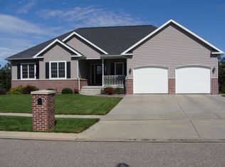 62 Me Me Ln, Reedsburg, WI 53959