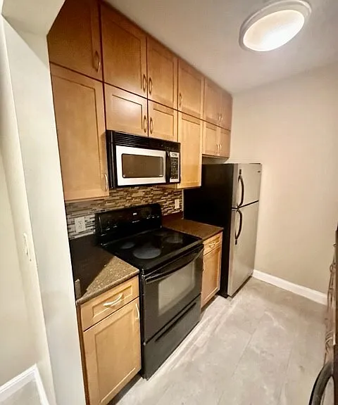 10 Harris St #4 — Photo 3