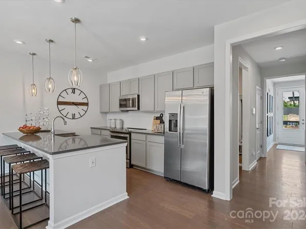 5205 Somerset Hill Ln, Charlotte, NC 28269