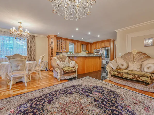 1827 78th Street image 7 of 20