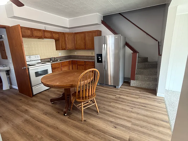 1001 E Olive St #2 — Photo 1