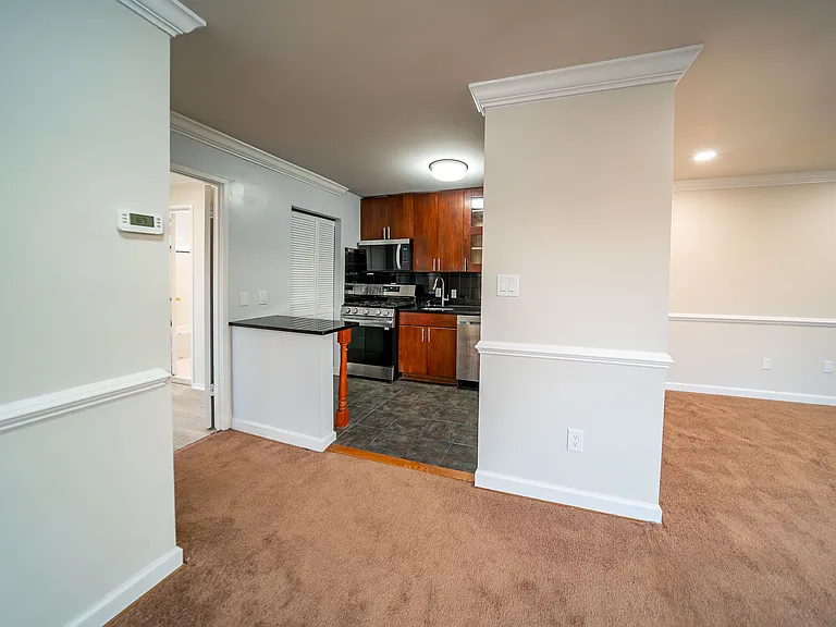 7328 Lee Hwy #203 — Photo 16