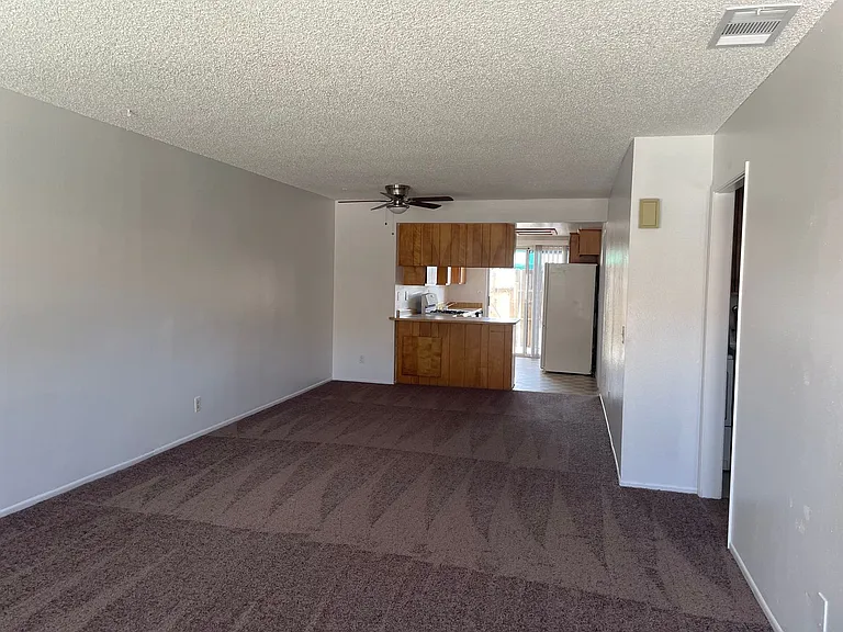 576 Montecito Ave — Photo 6
