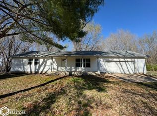 250 Section Line Rd, Dallas City, IL 62330
