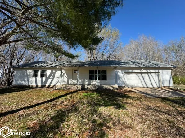250 Section Line Rd, Dallas City, IL 62330