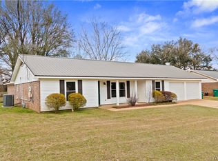 334 Country Oaks Dr, Tuscaloosa, AL 35405