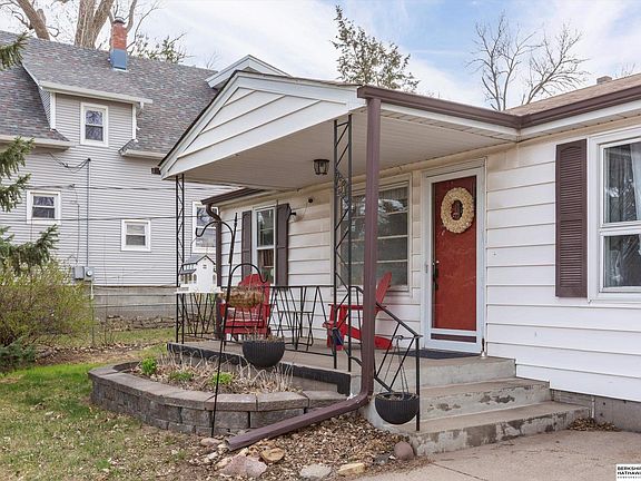 4th image of 2530 N 81st St