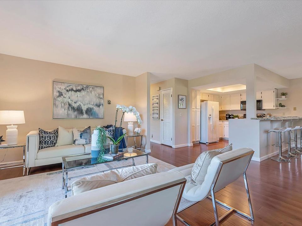 1st image of 880 N Winchester Blvd APT 207