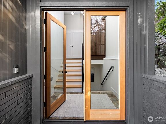 3rd image of 12639 shorewood Drive SW
