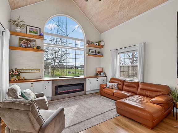 3rd image of 6598 Cougar Ridge Rd