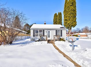 1702 10th Ave, Green Bay, WI 54304