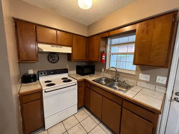 512 29th Ave N, Myrtle Beach, SC 29577
