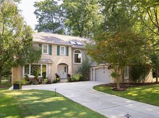 29688 Hilliard Oak Ln, Westlake, OH
