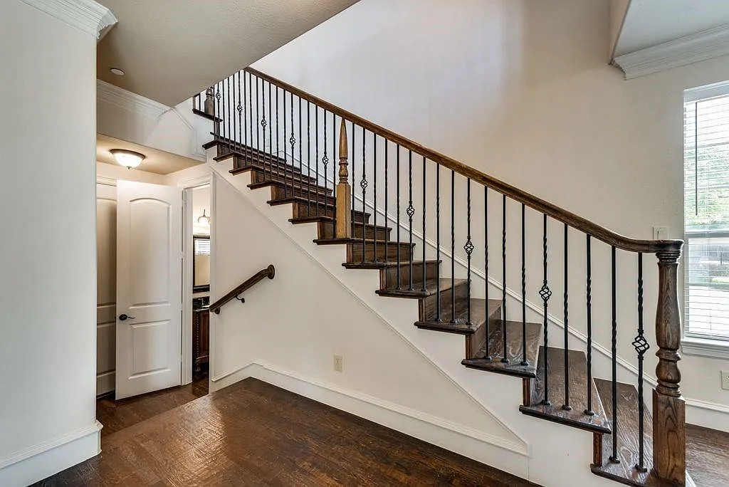 Building Photo - 4097 Winsor Dr
