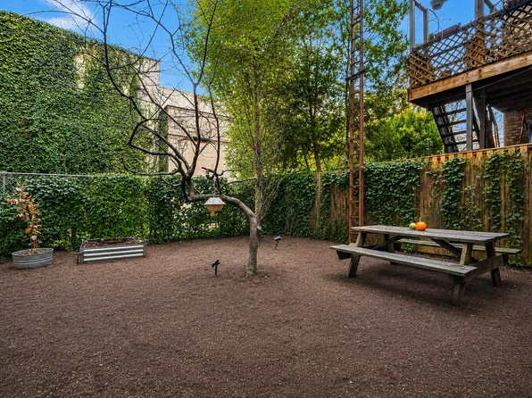 219 5th Avenue image 1 of 6