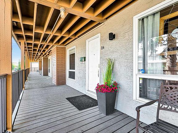 5th image of 1515 N 23rd Ave SW #4