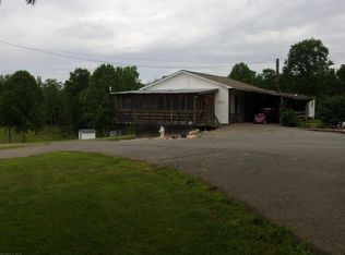 172 Pondview Ln, Peterstown, WV 24963