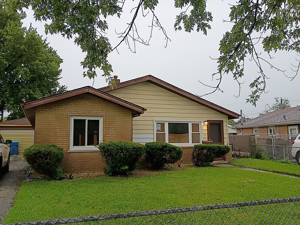 1st image of 1301 Balmoral Ave