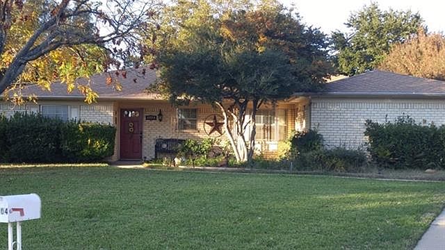 1st image of 3404 Willowbrook Dr