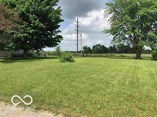 2nd image of 2934 Hillcrest Dr