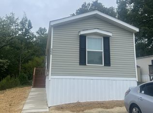 360 Five Oaks Cir, Greensboro, NC 27405