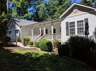 9250 Bayhill Dr, Gainesville, GA