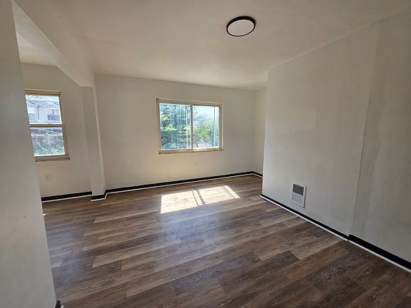 5th image of 114 Wilbert St Floor 2