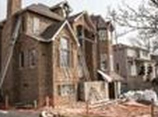 12 Radcliff Rd, Staten Island, NY 10305